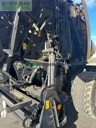 Empacadora gigant - New Holland - roll belt 180