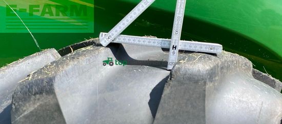Cosechadora de Cereal - John Deere - 7700
