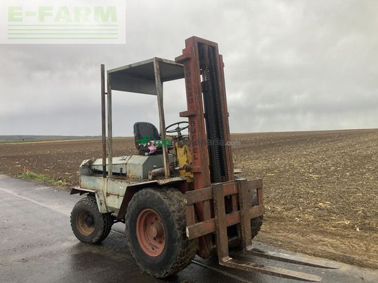 Elevadora -  - geländestapler