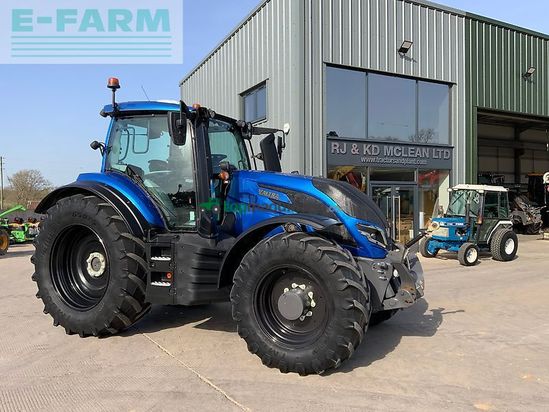 Tractor agrícola - Valtra - t175 versu tractor (st26261)