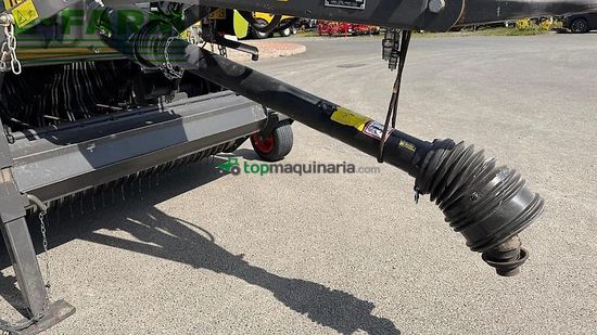 Empacadora gigant - Claas - variant 365 rc