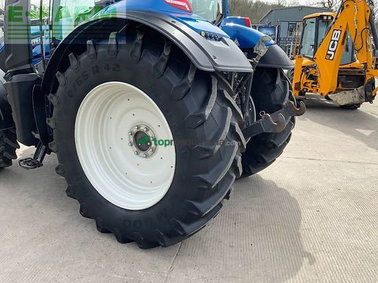 Tractor agrícola - Valtra - t194 versu tractor (st26215)