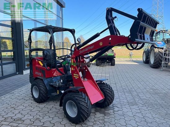Minicargadora - Schaffer - 2028