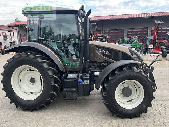 Tractor agrícola - Valtra - a 105h4
