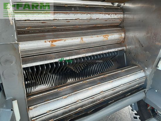 Empacadora gigant - Fendt - rotana 180 v