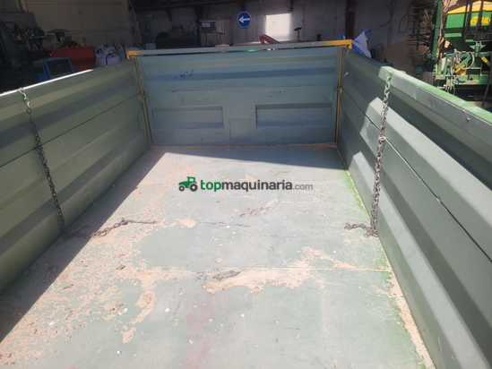 Remolque agrícola basculante 5-6 tn