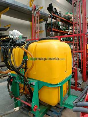 Pulverizador suspendido BENAVIDES - TITAN 1200 L