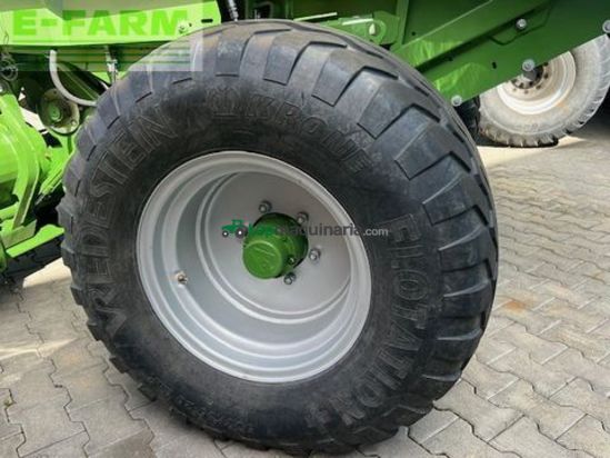 Empacadora gigant - Krone - comprima v 150 xc plus