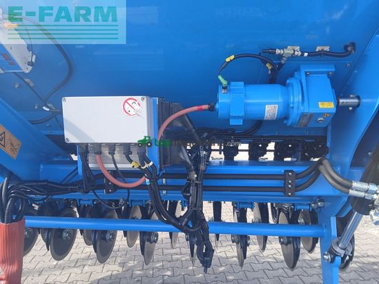 Combinado de siembra - Lemken - zirkon 8/300 und saphir 8/300 ds isobus