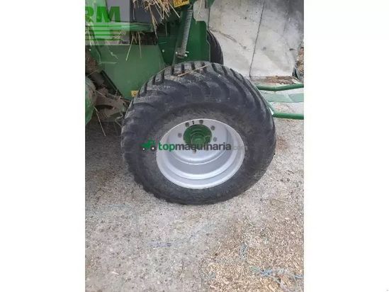 Empacadora gigant - McHale - v6-750-mk4