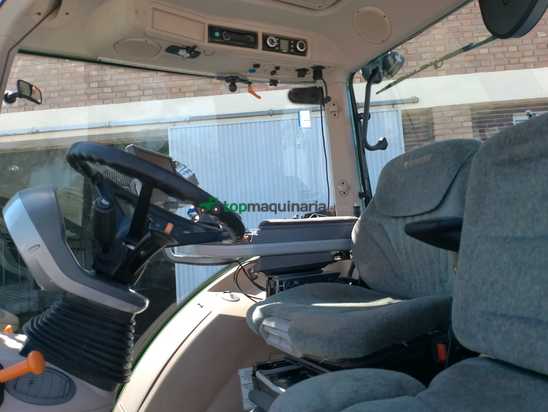 Tractor agrícola - Fendt  724 VARIO PROFI PLUS CON PALA FENDT CARGO 