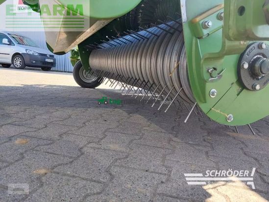 Empacadora gigant - Krone - v 190 xc