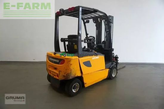 Elevadora - Jungheinrich - efg-vac 20mpg