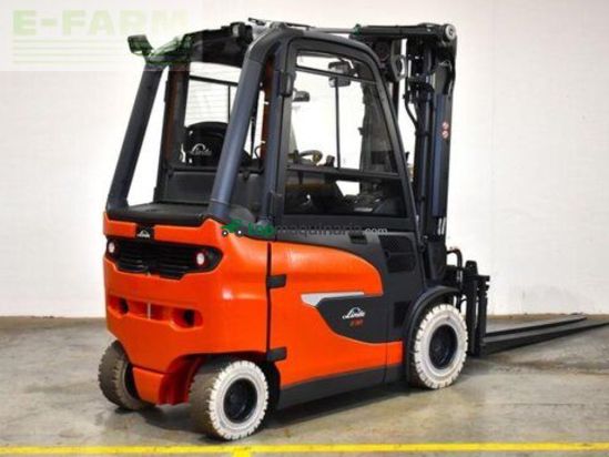 Elevadora - Linde - e 30/600 h 1252