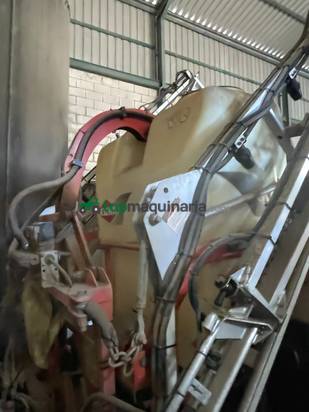 Pulverizador suspendido Kuhn 18 metros