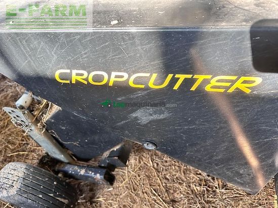 Empacadora gigant - New Holland - br 6090 / roll-bar 125