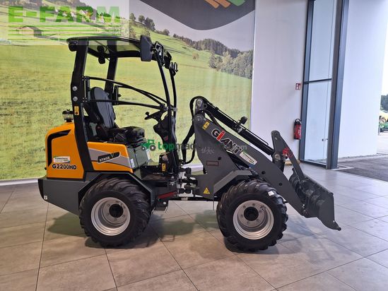 Minicargadora - Giant - g2200 hd
