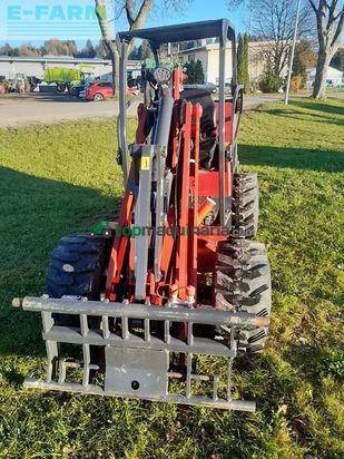 Minicargadora - Schaffer - 2028 slt