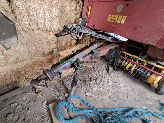 Rotoempacadora New Holland BR750