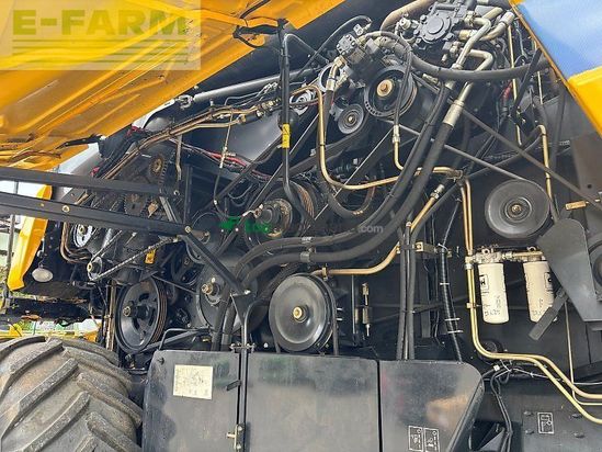 Cosechadora de Cereal - New Holland - cx 8040