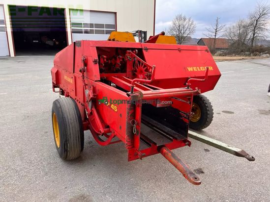 Empacadora gigant - Welger - ap45 mit anhänger