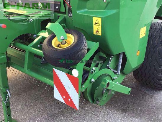 Empacadora gigant - John Deere - V461M