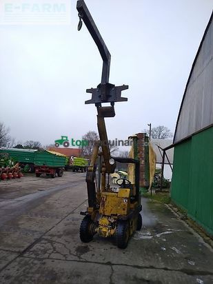Elevadora -  - mit kranarm
