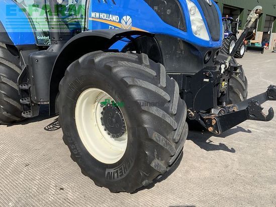 Tractor agrícola - New Holland - t7.260 tractor (st23278)