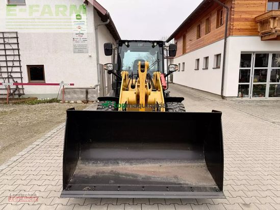 Minicargadora - Caterpillar - 906