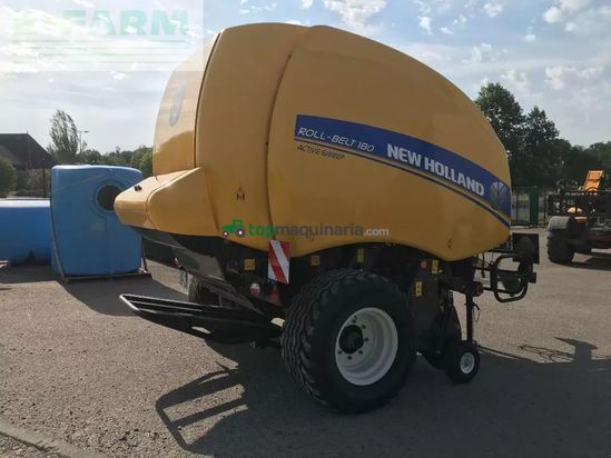 Empacadora gigant - New Holland - roll belt 180