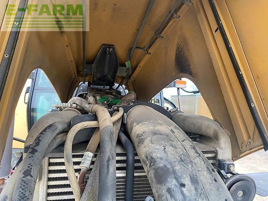 Tractor agrícola - Challenger - mt 575b