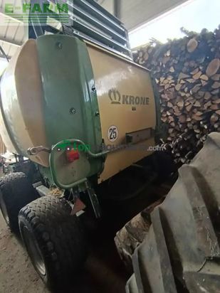 Empacadora gigant - Krone - comprima f155