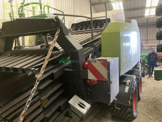 Empacadora gigant - Claas - quadrant 5300 rf tandem