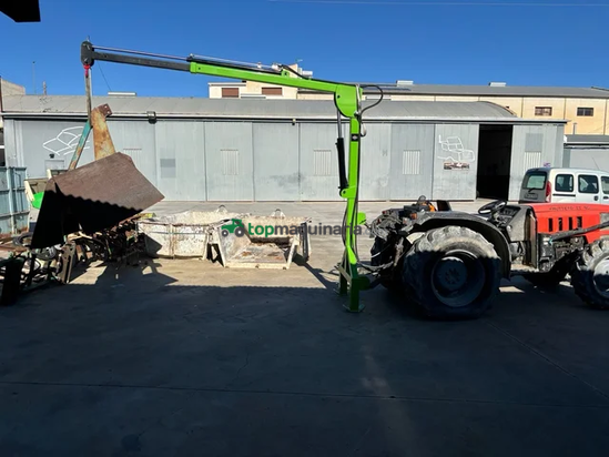 Pluma hidráulica agricola con gancho homologado de 2000kg