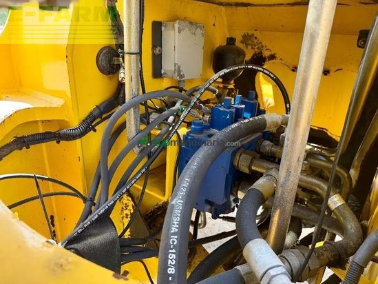 Minicargadora - New Holland - w 170