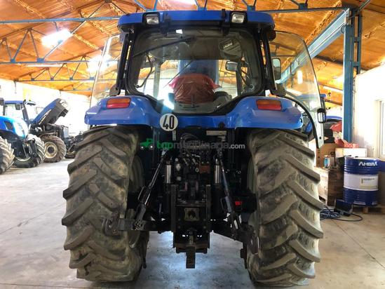 Tractor agrícola - New Holland - TS125A con Pala BMX