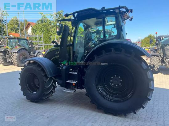 Tractor agrícola - Valtra - n175 forst mit rüfa und fk
