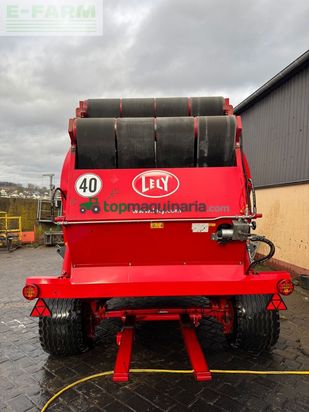 Empacadora gigant - Lely - RP 445