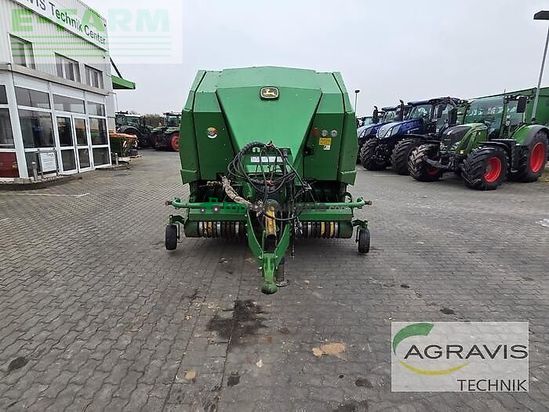 Empacadora gigant - John Deere - 1424c