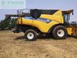 Cosechadora de Cereal - New Holland - cr 8.90