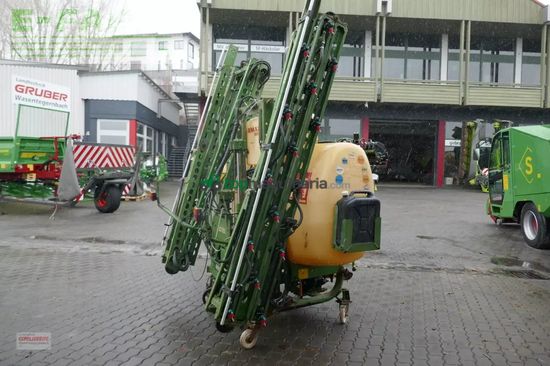 Atomizador - Amazone - uf 1000+fronttank & section control 15m gestänge