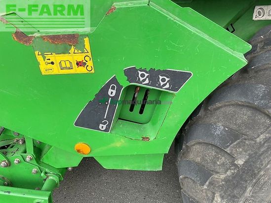 Empacadora gigant - John Deere - 990