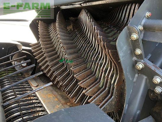 Empacadora gigant - Claas - quadrant 3400