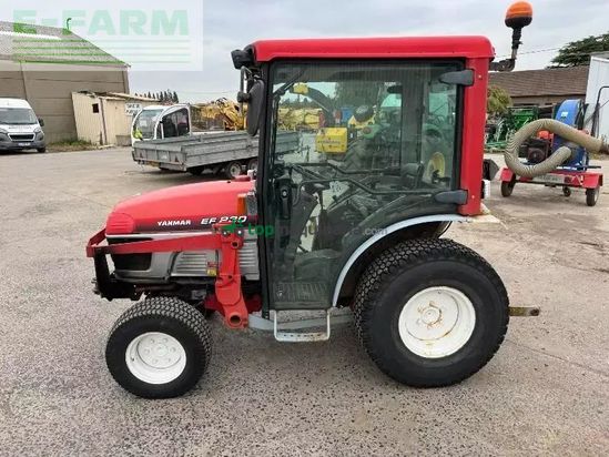 Tractor agrícola - Yanmar - ef230