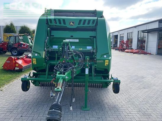 Empacadora gigant - John Deere - v461r