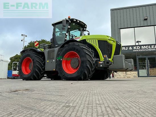 Tractor agrícola - Claas - xerion trac 5000 tractor (st26926)