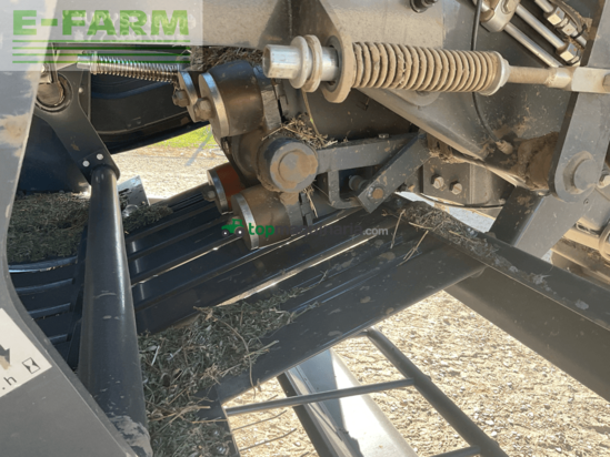 Empacadora gigant - Claas - quadrant 4000