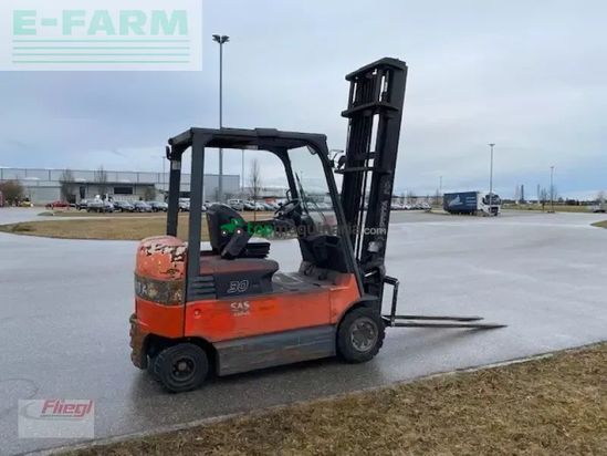 Elevadora - Toyota - 7fbmf30