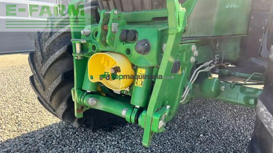 Tractor agrícola - John Deere - 6215r med frontlift og front pto på