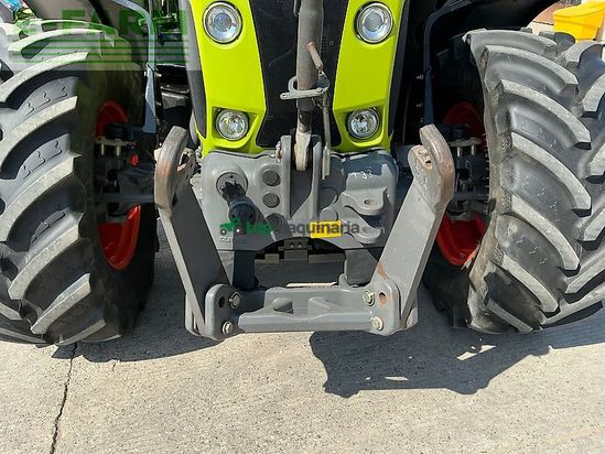 Tractor agrícola - Claas - 650 arion tractor (st26248)